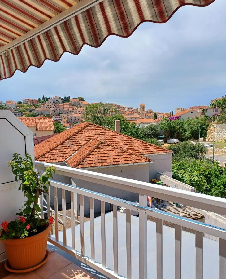 Rooms&apartments Dolac
